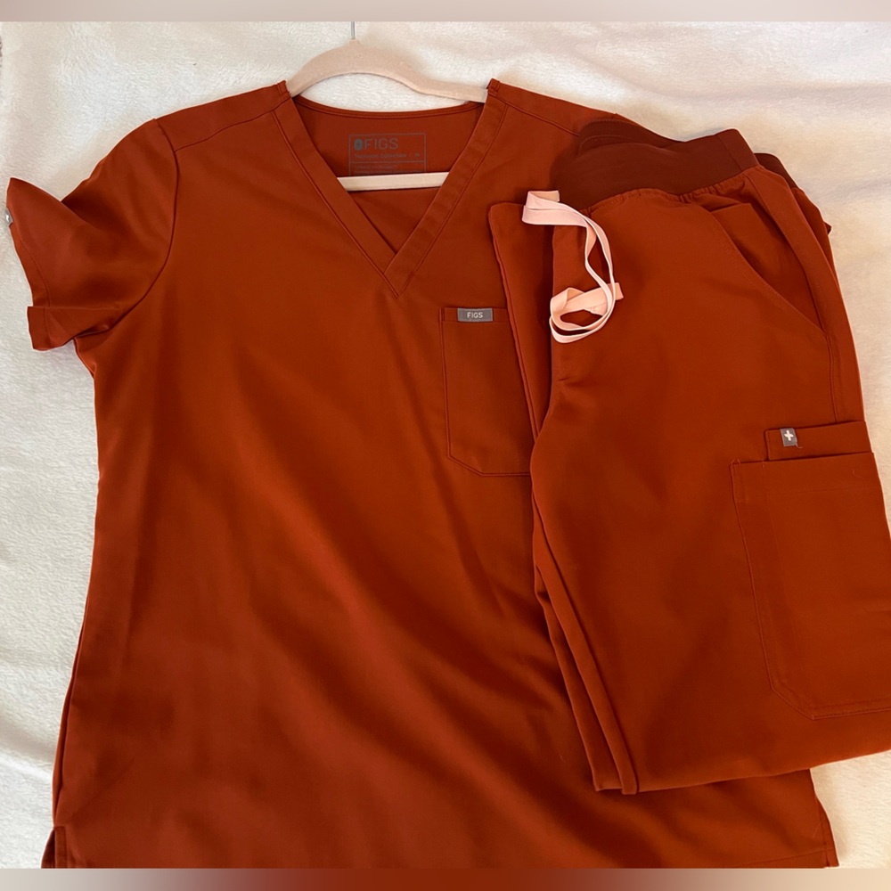 Figs Auburn scrubs